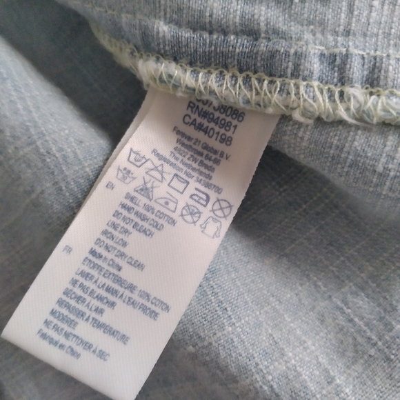Forever 21 I love h81 denim woven shirt, medium button down, western shirt, new - Picture 2 of 9